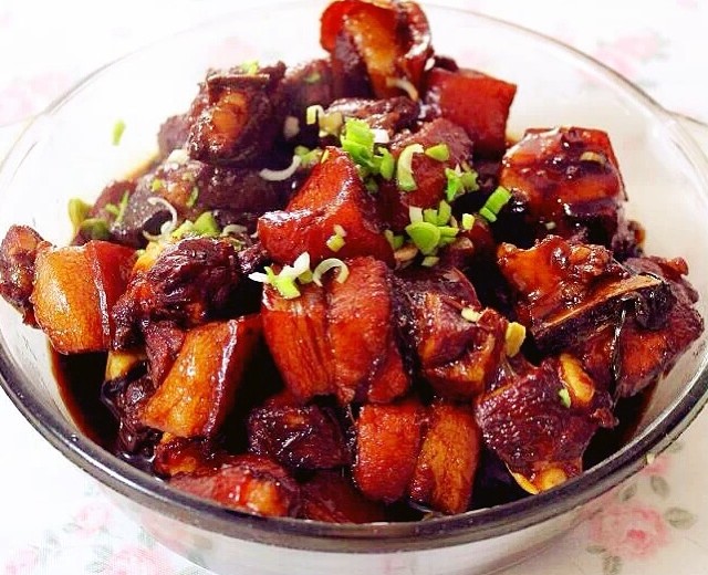 家常酸菜鱼片的做法:五星级大厨教你轻松上桌